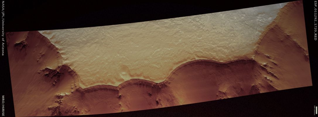 Layering at Ganges Chasma (possible Natural Colors; credits: Lunar Explorer Italia)
Mars Local Time: 15:42 (middle afternoon)
Coord. (centered): 8,1° South Lat. and 307,5° East Long.
Spacecraft altitude: 258,6 Km (such as about 161,6 miles) 
Original image scale range: 28,7 cm/pixel (with 1 x 1 binning) so objects ~86 cm across are resolved 
Map projected scale: 25 cm/pixel
Map projection: EQUIRECTANGULAR 
Emission Angle: 25,4° 
Phase Angle: 81,1°
Solar Incidence Angle: 56° (meaning that the Sun is about 34° above the Local Horizon)
Solar Longitude: 178,7° (Northern Autumn)
Credits: NASA/JPL/University of Arizona
Additional process. and coloring: Lunar Explorer Italia
Parole chiave: Mars from orbit - Ganges Chasma Region