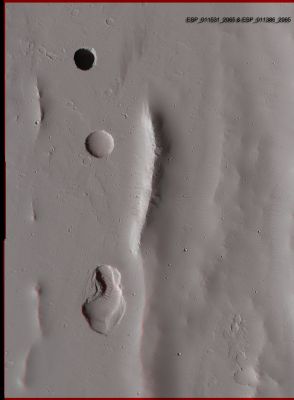 Collapse Features in Tractus Fossae (High-Def-3D; credits: Dr M. Faccin)
Acquisition date: 30 December 2008 
Mars Local Time: 15:46 (middle afternoon)
Latitude (centered): 26,1° North
Longitude: 259,4°  East
Range to target site: 281,9 Km (approx 176,2 miles) 
Original image scale range: 28,2 cm/pixel (with 1 x 1 binning) so objects ~85 cm across are resolved 
Map projected scale: 25 cm/pixel and North is up 
Map projection: EQUIRECTANGULAR 
Emission angle: 6,7° 
Phase angle: 54,5° 
Solar Incidence Angle: 61° (with the Sun about 29° above the Local Horizon)
Solar Longitude: 182,8° (Northern Autumn)
Parole chiave: Mars from orbit - Tractus Fossae