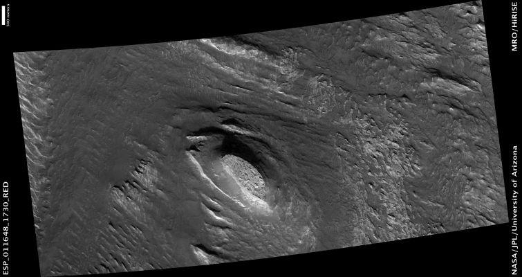 Oval Mesa on Ganges Mensa (and another "mistery" solved) - Full image, map projected, RAW b/w
nessun commento
Parole chiave: Mars from orbit - Ganges Mensa Region