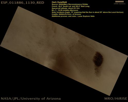Dark Southern Dunefield (Natural Colors; credits: Lunar Explorer Italia)
nessun commento
Parole chiave: Mars from orbit - Dunefield