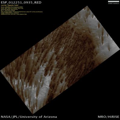 Just like Magnetic Fields (Natural Colors; credits: Lunar Explorer Italia)
nessun commento
Parole chiave: Mars from orbit - South Polar Regions - Fans & Polygons