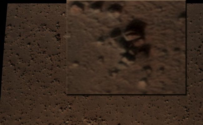 Outcrop in Southern Noachis (edm - Natural Colors; credits: Dr M. Faccin)
Solo un commento: guardate che cosa si riesce a risolvere - da circa 250 Km di altezza - usando gli "Occhi Elettronici" di MRO! Incredibile, semplicemente incredibile. 
E bellissimo.
Parole chiave: Mars from orbit - Southern Noachis