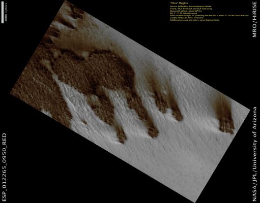 Giza Region (Natural Colors; credits: Lunar Explorer Italia)
nessun commento
Parole chiave: Mars from orbit - South Polar Regions - Fans