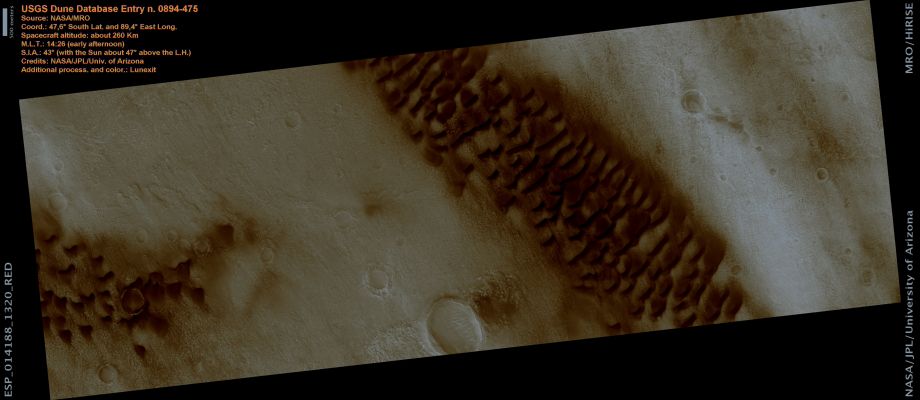 USGS Dune Database Entry Number 0894-475 (Natural Colors; credits: Lunexit)
nessun commento
Parole chiave: Mars from orbit - Dunes