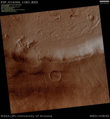 Unnamed Southern Crater with Gullies (Natural Colors; credits: Lunexit)
Titolo originale del frame:"Context for MOC Image E13-01405 View of Gullied Crater".
Parole chiave: Mars from orbit - Craters - Unnamed Crater with Gullies