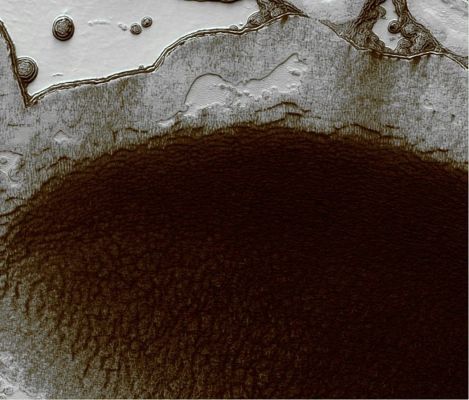 South Polar Residual Cap Intraseasonal Change Monitoring (EDM n.3 - Natural Colors; credits: Lunexit)
nessun commento
Parole chiave: Mars from orbit - South Pole - South Polar Residual Cap