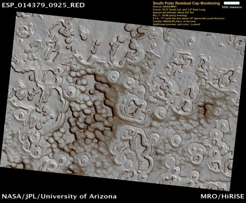 South Polar Residual Cap Monitoring (Natural Colors; credits: Lunexit)
nessun commento
Parole chiave: Mars from orbit - South Pole - South Polar Residual Cap
