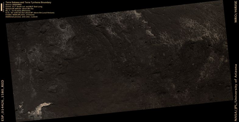Terra Sabaea and Terra Tyrrhena Boundary (Natural Colors; credits: Lunexit)
nessun commento
Parole chiave: Mars from orbit - Terra Tyrrhena and Terra Sabaea Boundary