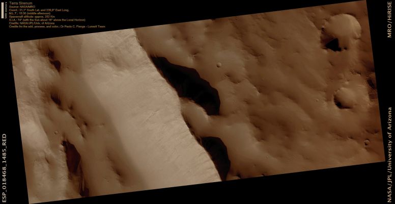 Possible Olivine-rich Crater Wall in Terra Sirenum (Natural Colors; credits for the additional process. and color.: Dr Paolo C. Fienga - Lunexit Team)
nessun commento
Parole chiave: Mars from orbit - Craters - Unnamed Crater with Olivine