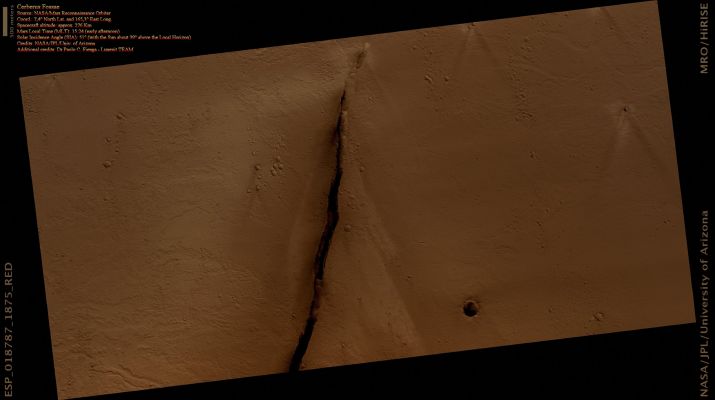 Fissure in Cerberus Fossae (Darkened Natural Colors; credits for the additional process. and color.: Dr Paolo C. Fienga - Lunexit Team)
nessun commento
Parole chiave: Mars from orbit - Fissures - Cerberus Fossae Region