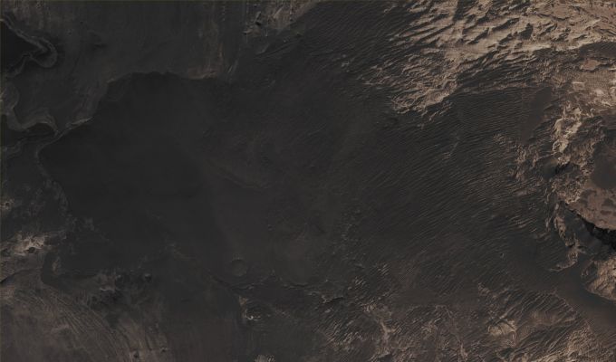 Features of Candor Chasma (CTX Frame "B" - Absolute Natural Colors; credits for the additional process. and color.: Dr Paolo C. Fienga - Lunexit Team)
Mars Local Time: 15:33 (middle afternoon)
Coord. (centered): 5,2° South Lat. and 286,1° East Long.
Spacecraft altitude: 275,3 Km (such as about 172,1 miles) 
Original image scale range: 27,5 cm/pixel (with 1 x 1 binning) so objects ~ 83 cm across are resolved
Map projected scale: 25 cm/pixel
Map projection: EQUIRECTANGULAR
Emission Angle: 15,8° 
Phase Angle: 69,6°
Solar Incidence Angle: 55° (meaning that the Sun is about 35° above the Local Horizon)
Solar Longitude: 162,6° (Northern Summer)
Credits: NASA/JPL/University of Arizona
Additional process. and coloring: Lunar Explorer Italia
Parole chiave: Mars from orbit - Chasmas - Candor Chasma