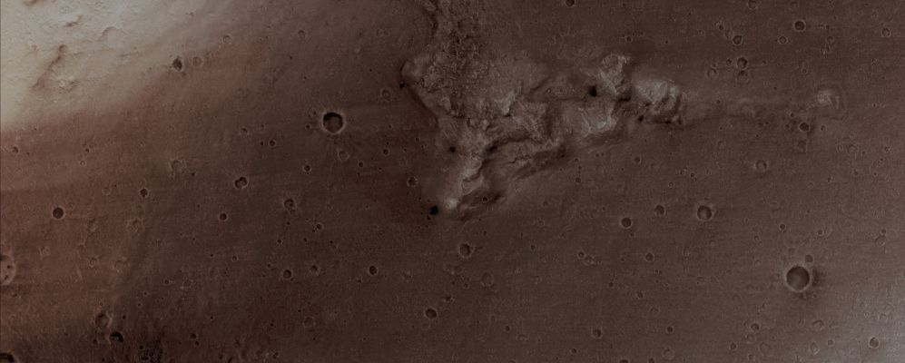 Over the Columbia Hills (Enhanced Natural Colors; credits: Dr Paolo C. Fienga - Lunexit Team)
Acquisition date: 04 March 2011 
Mars Local Time (M.L.T.): 15:11 (Early Afternoon)
Latitude (centered): 14,6° South 
Longitude (East): 175,6°
Spacecraft Altitude: approx. 264 Km (163,944 miles) 
Original Image Scale Range: 26,4 cm/pixel (with 1 x 1 binning) so objects ~79 cm across are resolved 
Map Projected Scale: 25 cm/pixel and North is up 
Map Projection: EQUIRECTANGULAR 
Emission Angle: 2,9° 
Sun-Surface-Spacecraft Angle (i.e.: Phase Angle): 48,7°
Solar Incidence Angle (S.I.A.): 46°, with the Sun about 44° above the Local Horizon 
Solar Longitude: 247,7° - Northern Autumn
Parole chiave: Mars from orbit - Craters - Gusev Crater - Columbia Hills Region