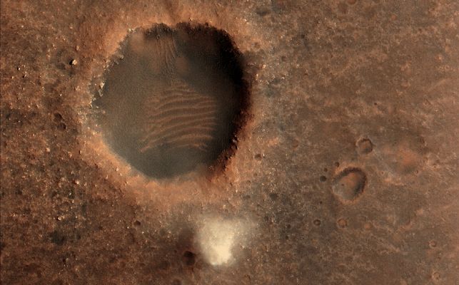 Dust Devil near Spirit (EDM - Absolute Natural Colors; credits for the additional process. and color.: Dr Paolo C. Fienga - Lunexit Team) 
nessun commento
Parole chiave: Mars from orbit - Craters - Gusev Crater