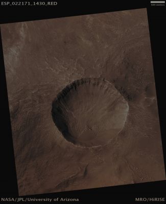 Unnamed Crater S/E of Bosporus Planum (Natural Colors; credits for the additional process. and color.: Dr Paolo C. Fienga - Lunexit Team)
Aquisition date: 20 April 2011 
Mars Local Time (M.L.T.): 14:43 (Early Afternoon)
Latitude (centered): 36,4° South
Longitude (East): 302,7°
Range to Target Site (Spacecraft Altitude): 252,1 Km (157,6 miles) 
Original Image Scale Range: 50,4 cm/pixel (with 2 x 2 binning) so objects ~1 meter and 51 cm across are resolved 
Map Projected Scale: 50 cm/pixel
Map projection: EQUIRECTANGULAR 
Emission Angle: 5,3°
Sun-Crater-Spacecraft Angle (Phase Angle): 41,9°
Solar Incidence Angle (S.AI.A.): 37° (with the Sun about 53° above the Local Horizon)
Solar Longitude: 277,3° (Northern Winter)

Nota Lunexit: un esempio eclatante di quanto la colorizzazione in Colori Naturali differisca da quella in Colori Naturali Assoluti.
Parole chiave: Mars from orbit - Craters - Unnamed Crater