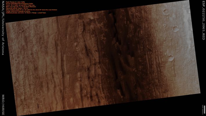 Dark Dunes in Lobo Vallis (Enhanced Absolute Natural Colors; credits for the additional process. and color.: Dr Paolo C. Fienga - Lunexit Team) 
nessun commento
Parole chiave: Mars from orbit - Channels - Lobo Vallis