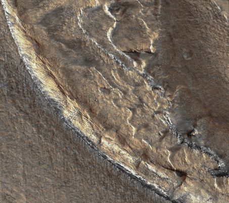 Banded Terrain in Hellas Planitia (EDM - Absolute Natural Colors; credits for the additional process. and color.: Dr Paolo C. Fienga - Lunexit Team)
nessun commento
Parole chiave: Mars from orbit - Banded Terrain - Hellas Planitia