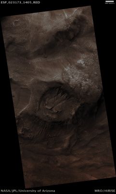 Gullies and Lobate Material in an Unnamed Crater located in Nereidum Montes (Absolute Natural Colors; credits for the additional process. and color.: Dr Paolo C. Fienga - Lunexit Team)
Mars Local Time: 14:21 (Early Afternoon)
Coord. (centered): 39,1° South Lat. and 309,0° East Long.
Spacecraft altitude: 260,5 Km (such as about 162,8 miles) 
Original image scale range: 26,1 cm/pixel (with 1 x 1 binning) so objects ~ 78 cm across are resolved 
Map projected scale: 25 cm/pixel
Map projection: EQUIRECTANGULAR
Emission Angle: 15,4° 
Sun-Mars-Spacecraft (or "Phase") Angle: 28,5°
Solar Incidence Angle: 40° (meaning that the Sun is about 50° above the Local Horizon)
Solar Longitude: 323,8° (Northern Winter)
Credits: NASA/JPL/University of Arizona
Additional process. and coloring: Dr Paolo C. Fienga - Lunar Explorer Italia
Parole chiave: Mars from orbit - Nereidum Montes Region