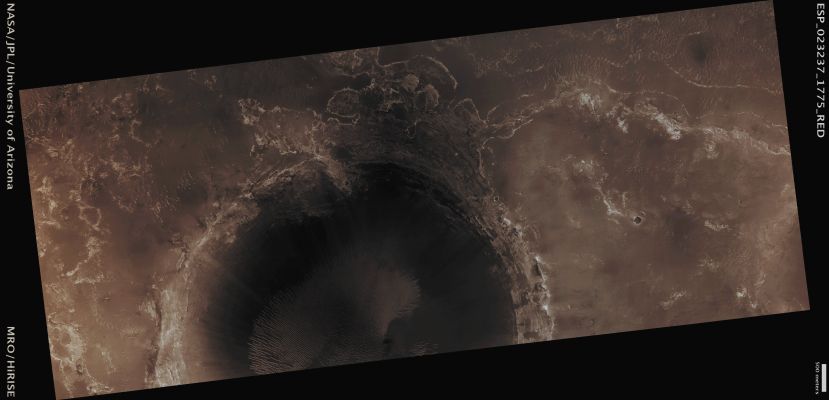 The Western half of Iazu Crater - Meridiani Planum (Absolute Natural Colors; credits for the additional process. and color: Dr Paolo C. Fienga - Lunexit Team)
Mars Local Time: 14:04 (Early Afternoon)
Coord. (centered): 2,7° South Lat. and 354,8° East Long.
Spacecraft altitude: 273,9 Km (such as about 171,2 miles) 
Original image scale range: 27,4 cm/pixel (with 1 x 1 binning) so objects ~ 82 cm across are resolved 
Map projected scale: 25 cm/pixel
Map projection: EQUIRECTANGULAR 
Emission Angle: 11,8° 
Sun-Mars-Spacecraft (or "Phase") Angle: 44°
Solar Incidence Angle: 33° (meaning that the Sun is about 57° above the Local Horizon)
Solar Longitude: 326,6° (Northern Winter)
Credits: NASA/JPL/University of Arizona
Additional process. and coloring: Dr Paolo C. Fienga - Lunar Explorer Italia
Parole chiave: Mars from orbit - Craters - Iazu Crater