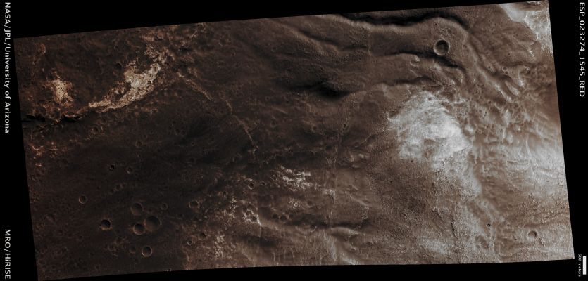 Features of Terra Sabaea (CTX Frame - Enhanced Absolute Natural Colors; credits for the additional process. and color.: Dr Paolo C. Fienga - Lunexit Team) 
Mars Local Time: 14:02 (Early Afternoon)
Coord. (centered): 25,5° North Lat. and 66,1° East Long.
Spacecraft altitude: 287,1 Km (such as about 179,4 miles) 
Original image scale range: 28,7 cm/pixel (with 1 x 1 binning) so objects ~ 86 cm across are resolved 
Map projected scale: 25 cm/pixel
Map projection: EQUIRECTANGULAR
Emission Angle: 27,8° 
Sun-Mars-Spacecraft (or "Phase") Angle: 58,0°
Solar Incidence Angle: 31° (meaning that the Sun is about 59° above the Local Horizon)
Solar Longitude: 328,2° (Northern Winter)
Credits: NASA/JPL/University of Arizona
Additional process. and coloring: Dr Paolo C. Fienga - Lunar Explorer Italia
Parole chiave: Mars from orbit - Terra Sabaea Region