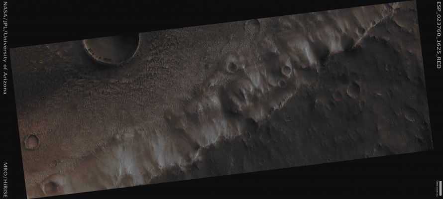 Portion of the Rim of an Unnamed Southern Crater (Absolute Natural Colors; credits for the additional process. and color.: Dr Paolo C. Fienga - Lunexit Team)
Mars Local Time: 14:13 (Early Afternoon)
Coord. (centered): 17,3° South Lat. and 118,5° East Long.
Spacecraft altitude: 257,2 Km (such as about 160,7 miles) 
Original image scale range: 51,5 cm/pixel (with 2 x 2 binning) so objects ~ 1 mt and 54 cm across are resolved 
Map projected scale: 50 cm/pixel
Map projection: EQUIRECTANGULAR
Emission Angle: 1,5° 
Phase Angle: 36,4°
Solar Incidence Angle: 35° (meaning that the Sun is about 55° above the Local Horizon)
Solar Longitude: 348,5° (Northern Winter)
Credits: NASA/JPL/University of Arizona
Additional process. and coloring: Dr Paolo C. Fienga - Lunar Explorer Italia
Parole chiave: Mars from orbit - Craters - Unnamed Crater's Rim