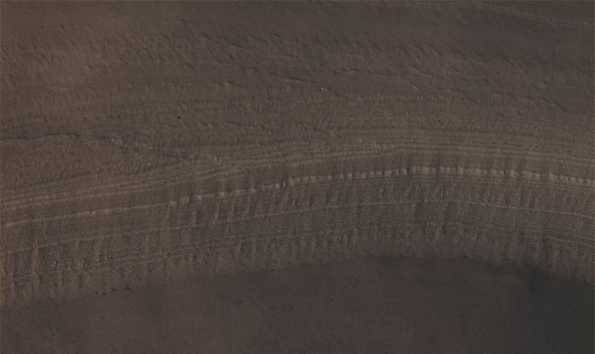 Features of Promethei Lingula Region (CTX Frame "A" - Absolute Natural Colors; credits for the additional process. and color.: Dr Paolo C. Fienga - Lunexit Team)
Mars Local Time: 15:51 (Middle Afternoon)
Coord. (centered): 79,5° South Lat. and 111,8° East Long.
Spacecraft altitude: 264,9 Km (such as about 165,6 miles) 
Original image scale range: 53,0 cm/pixel (with 2 x 2 binning) so objects ~ 1 mt and 59,0 cm across are resolved
Map projected scale: 50 cm/pixel
Map projection: POLAR STEREOGRAPHIC
Emission Angle: 22,0° 
Sun-Mars-Spacecraft (or "Phase") Angle: 72,4°
Solar Incidence Angle: 84° (meaning that the Sun is about 6° above the Local Horizon)
Solar Longitude: 359,0° (Northern Winter)
Credits: NASA/JPL/University of Arizona
Additional process. and coloring: Dr Paolo C. Fienga - Lunar Explorer Italia
Parole chiave: Mars from orbit - South Polar Features - SPLD