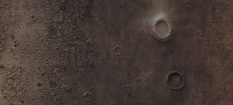 Small Knob with "Summit Pit" (Absolute Natural Colors; credits for the additioonal process. and color.: Dr Paolo C. Fienga - Lunexit Team)
Mars Local Time: 14:19 (Early Afternoon)
Coord. (centered): 24,0° South Lat. and 285,6° East Long.
Spacecraft altitude: 253,4 Km (such as about 158,4 miles) 
Original image scale range: 25,4 cm/pixel (with 1 x 1 binning) so objects ~ 76,0 cm across are resolved
Map projected scale: 25 cm/pixel
Map projection: EQUIRECTANGULAR
Emission Angle: 5,5° 
Sun-Mars-Spacecraft (or "Phase") Angle: 46,0°
Solar Incidence Angle: 41° (meaning that the Sun is about 49° above the Local Horizon)
Solar Longitude: 359,7° (Northern Winter)
Credits: NASA/JPL/University of Arizona
Additional process. and coloring: Dr Paolo C. Fienga - Lunar Explorer Italia
Parole chiave: Mars from orbit - Knob