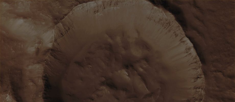 Unnamed Southern Crater (Natural Colors; credits for the additional process. and color.: Dr Paolo C. Fienga - Lunexit Team)
Mars Local Time: 14:23 (Early Afternoon)
Coord. (centered): 27,1° South Lat. and 399,5° East Long.
Spacecraft altitude: 257,0 Km (such as about 160,6 miles) 
Original image scale range: 51,4 cm/pixel (with 2 x 2 binning) so objects ~ 1 mt and 54 cm across are resolved 
Map projected scale: 50 cm/pixel
Map projection: EQUIRECTANGULAR
Emission Angle: 2,6° 
Sun-Mars-Spacecraft (or "Phase") Angle: 42,8°
Solar Incidence Angle: 45° (meaning that the Sun is about 45° above the Local Horizon)
Solar Longitude: 2,2° (Northern Spring)
Credits: NASA/JPL/University of Arizona
Additional process. and coloring: Dr Paolo C. Fienga - Lunar Explorer Italia
Parole chiave: Mars from orbit - Craters - Unnamed Southern Crater