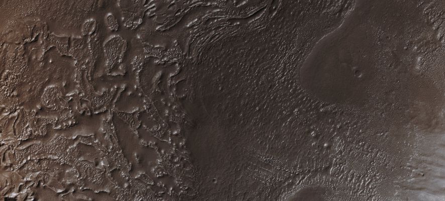 Irregular Terrain, South of Reull Vallis (Extremely Enhanced and Sharpened Natural Colors; credits for the additional process. and color.: Dr Paolo C. Fienga - Lunexit Team)
Coord. (centered): 34,0° South Lat. and 96,9° East Long.
Parole chiave: Mars from orbit - Irregular Terrain