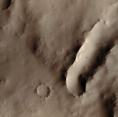 Slope Streaks (Saturated Absolute Natural Colors; credits for the additonal process. and color.: Dr Paolo C. Fienga - Lunar Explorer Italia)
Mars Local Time: 14:27 (early afternoon)
Coord. (centered): 6,0° North Lat. and 16,9° East Long.
Spacecraft altitude: 273,3 Km (such as about 170,8 miles) 
Original image scale range: 27,3 cm/pixel (with 1 x 1 binning) so objects ~ 82 cm across are resolved
Map projected scale: 25 cm/pixel
Map projection: EQUIRECTANGULAR
Emission Angle: 2,3° 
Phase Angle: 39,0°
Solar Incidence Angle: 37° (meaning that the Sun is about 53° above the Local Horizon)
Solar Longitude: 19,5° (Northern Spring)
Credits: NASA/JPL/University of Arizona
Additional process. and coloring: Lunar Explorer Italia
Parole chiave: Mars from orbit - Slope Streaks over Collapse Features
