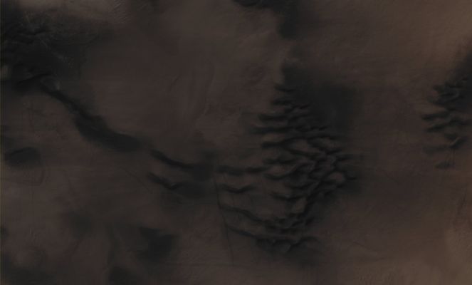 Southern Dark Dunefield (CTX Frame "B" - Absolute Natural Colors; credits for the additional process. and color.: Dr Paolo C. Fienga - Lunexit Team)
Coord. (centered): 42,6° South Lat. and 74,0° East Long.
Parole chiave: Mars from orbit - Dunefield - Southern Regions