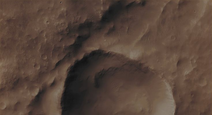 Unnamed Crater and a "patch" of bright Bedrock (CTX Frame - Absolute Natural Colors; credits for the additional process. and color.: Dr Paolo C. Fienga - Lunexit Team)
Mars Local Time: 14:58 (early afternoon)
Coord. (centered): 24,4° South Lat. and 341,2° East Long.
Spacecraft altitude: 260,1 Km (such as about 162,5 miles) 
Original image scale range: 26,9 cm/pixel (with 1 x 1 binning) so objects ~ 78 cm across are resolved
Map projected scale: 25 cm/pixel
Map projection: EQUIRECTANGULAR
Emission Angle: 6,5° 
Sun - Mars - MRO (or "Phase") Angle: 57,1°
Solar Incidence Angle: 61° (meaning that the Sun is about 29° above the Local Horizon)
Solar Longitude: 48,6° (Northern Spring)
Credits: NASA/JPL/University of Arizona
Additional process. and coloring: Lunar Explorer Italia
Parole chiave: Mars from orbit - Craters - Unnamed Crater