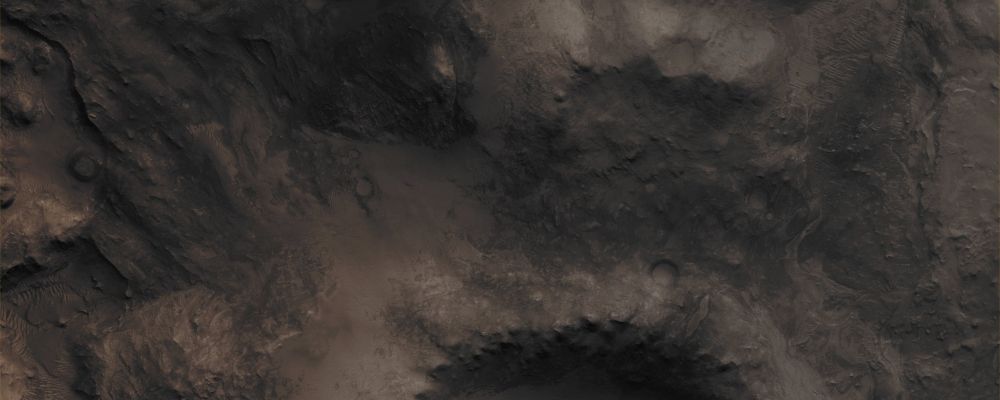 Features of Nilosyrtis Mensae (CTX Frame "A" - Absolute Natural Colors; credits for the additional process. and color.: Dr Paolo C. Fienga - Lunar Explorer Italia/Italian Planetary Foundation)
Mars Local Time: 15:34 (Middle Afternoon)
Coord. (centered): 28,286° North Lat. and 75,424° East Long.
Spacecraft altitude: 287,8 Km (such as about 179,9 miles) 
Original image scale range: 28,8 cm/pixel (with 1 x 1 binning) so objects ~ 86 cm across are resolved
Map projected scale: 25 cm/pixel
Map projection: EQUIRECTANGULAR
Emission Angle: 8,5° 
Sun-Mars-MRO (or "Phase") Angle: 50,4°
Solar Incidence Angle: 59° (meaning that the Sun was about 31° above the Local Horizon of the imaged Region, at the time that the picture was taken)
Solar Longitude: 180,1° (Northern Autumn - Southern Spring)
Credits: NASA/JPL/University of Arizona
Additional process. and coloring: Lunar Explorer Italia
Parole chiave: Mars from orbit - Nilosyrtis Mensae