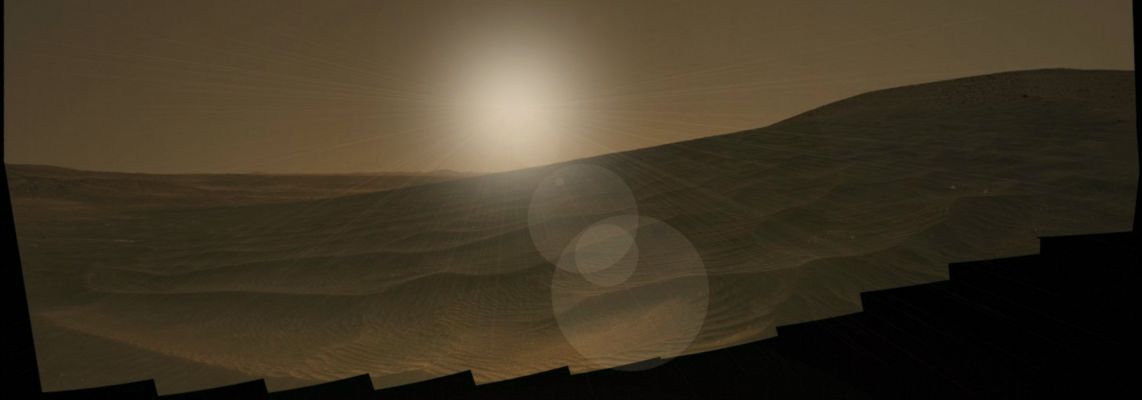 The "El Dorado" Dunefield (by Dr Paolo C. Fienga)
"...There are places where vast accumulations of sand, weighing millions of tons, move inexorably, in regular formation, over the surface of the country: growing, retaining their shape, even breeding, in a manner which, by its grotesque imitation of life, is vaguely disturbing to an imaginative mind..."

Ralph Alger Bagnold (1896 - 1990)
Parole chiave: Fantasy