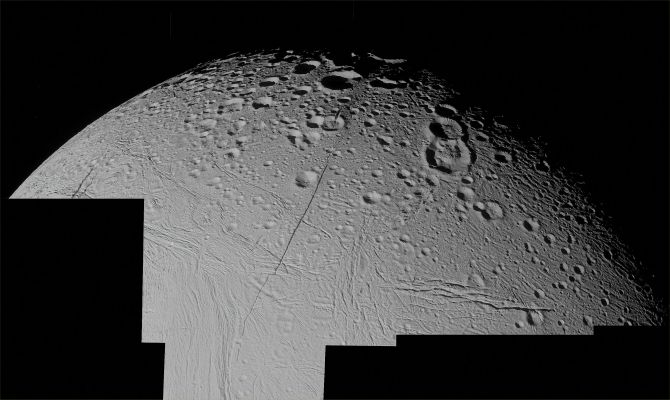 The "Head" of Enceladus (an Image-Mosaic in Absolute Natural Colors; credits for the additional process. and color.: Dr Marco Faccin - Lunexit Team)
nessun commento
Parole chiave: Saturnian Moons - Enceladus