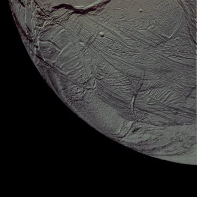 Enceladus Oct. 9, 2008 Flyby
Caption NASA:"This image was taken during Cassini's extremely close encounter with Enceladus on Oct. 9, 2008. 
The image was taken with the Cassini Spacecraft narrow-angle camera on Oct. 9, 2008, a distance of approx. 40.000 Km (such as about 25.000 miles) from Enceladus. 
Image scale is approx. 477 meters (1566 feet) per pixel". 
Parole chiave: Saturn's Moon - Enceladus