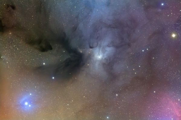 IC 4603: Reflection Nebula in Ophiuchius
"Quanti si tengon or lassù gran regi,
Che qui staranno come porci in brago,
Di sè lasciando orribili dispregi"

(Dante - Inferno, 8, 49-51)
Parole chiave: From Earth Images - Professional Images