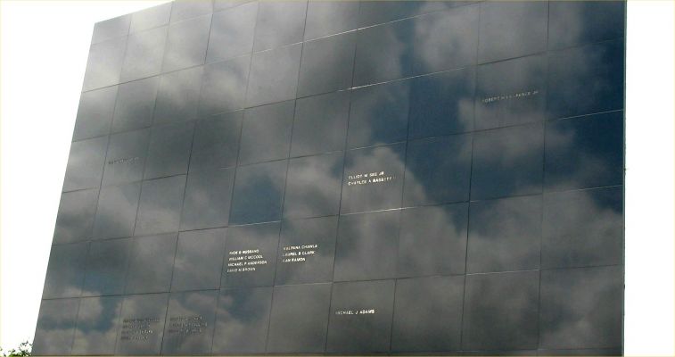 In Loving Memory
nessun commento
Parole chiave: Artistic Pictures