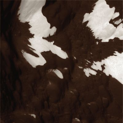 The "Voyager" Mountains (possible natural colors; elab. Lunexit)
Caption NASA:"N00092009.jpg was taken on September 10, 2007 and received on Earth September 11, 2007. The camera was pointing toward Japetus that, at the time, was approximately 7.037 Km away, and the image was taken using the CL1 and CL2 filters. This image has not been validated or calibrated".
Parole chiave: Saturn's Moons - Japetus