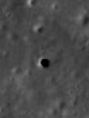 Window onto an abyss: Cave Skylight on the Moon! (EDM)
nessun commento
Parole chiave: The Moon from orbit - Possible Collapse Pit