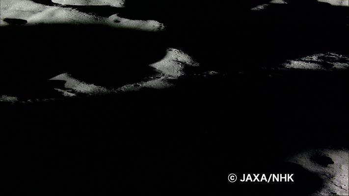 The very final images taken by the HDTV (6)
Picture taken at 03:16 a.m. 
Coord.: about 86° South Lat. and approx. 262° East Long.
Spacecraft altitude: 16,2 Km 
Relative Position: South of Drygalski Crater
Parole chiave: The Moon from orbit - South Polar Region - South of Drygalski Crater