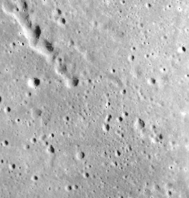 Original Lunar Orbiter - Frame LO1-1099 (CTX Frame - the Region, now EMPTY)
nessun commento
Parole chiave: The Moon from Orbit - Unusual Surface Feature
