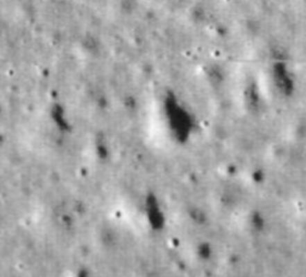 Original Lunar Orbiter - Frame LO1-1099 (EDM - the Area, now EMPTY)
Incommentabile anche questo...
Parole chiave: The Moon from Orbit - Unusual Surface Feature