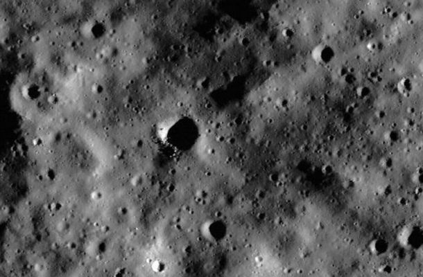 The "Lunar Anthill" (CTX Frame; credits for the additional process.: Dr Marco Faccin - Lunexit Team)
nessun commento
Parole chiave: The Moon from orbit - Craters - Controversial