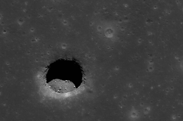 Lunar Pit Crater
nessun commento
Parole chiave: The Moon from orbit - Collapse Feature - Pit Crater