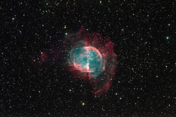 M 27 - The "Dumbbell Nebula"
"...Sono le convinzioni radicate ed insostanziabili, più delle stesse menzogne, i nemici della Verità..." 

Friedrich Nietzsche
Parole chiave: From Earth Pictures - Amatorial Pictures