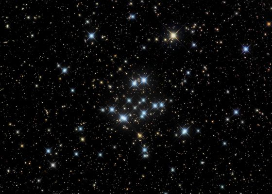 M 34 - Open Star Cluster
"...Integritatis fama alterum patrimonium est..."

(Publio Siro)

"...La fama (derivante dal possesso) di Integrità (Morale) è un secondo patrimonio..."
Parole chiave: From Earth Pictures - Professional Pictures