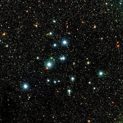 M 39 - Star Cluster
"...Le decisioni impertanti per una Nazione o per il Mondo intero, sono sempre prese da persone che hanno tempo - ancorchè inette e/o disoneste -, non da persone brillanti e che hanno effettivamente talento nelle Materie rilevanti.

- Sconcertante!...E che cosa mai avranno da fare le persone brillanti e talentuose per essere sempre impegnate?

Semplice: rimediare ai danni compiuti dalle persone che hanno tempo".

Scott Adams
Parole chiave: From Earth Pictures - Professional Pictures