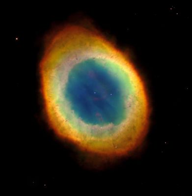 M 57 - The "Ring Nebula"
"...All'uomo intellettualmente dotato la solitudine offre due vantaggi: prima di tutto, quello di essere con se stesso e, in secondo luogo, quello di non essere con gli altri..."

Arthur Schopenhauer
Parole chiave: From Space Images - Hubble Space Telescope (HST)