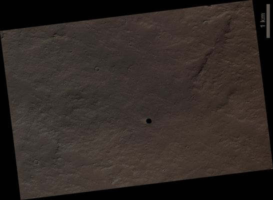 The "Martian Black Hole" (CTX Frame - Absolute Natural Colors; credits for the additional process. and color.: Dr Paolo C. Fienga - Lunexit Team)) 
nessun commento
Parole chiave: Mars from orbit - Collapse Features - Arsia Mons