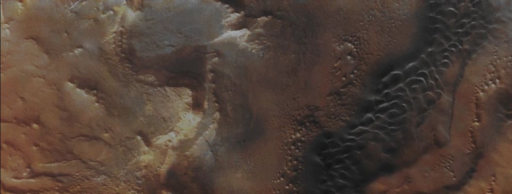 Features of Melas Chasma (Absolute Natural Colors; credits for the additional process. and color.: Dr Paolo C. Fienga - Lunexit Team) 
nessun commento
Parole chiave: Mars from orbit - Melas Chasma Region